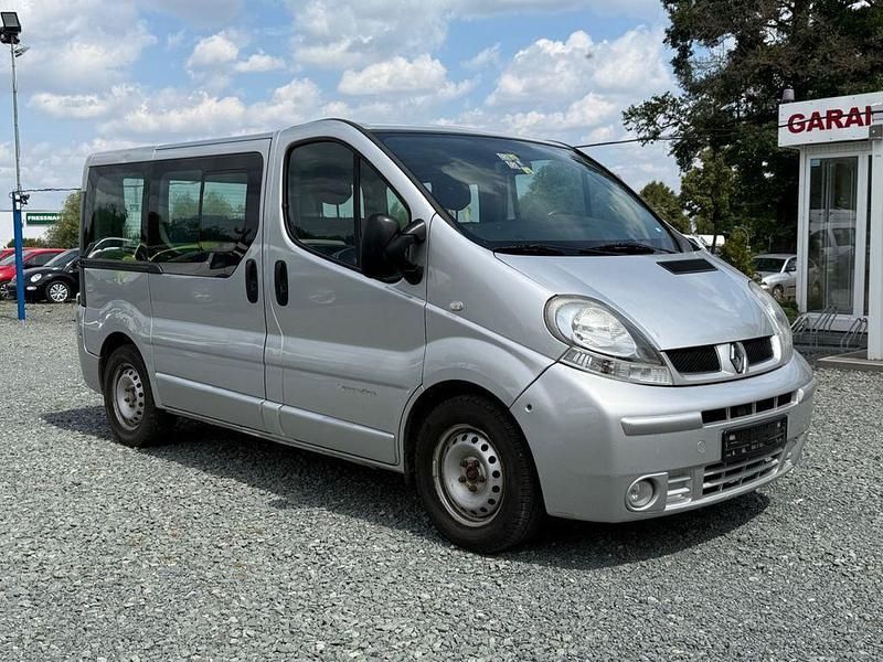 Grau Gebraucht 2006 Renault Trafic Expression Van | 5.899 € - Bild 1/4