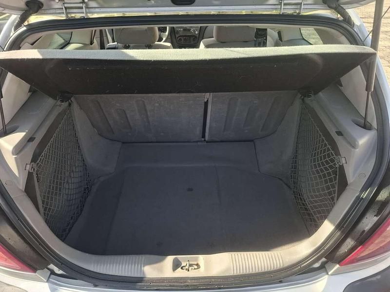 Gebraucht Nissan Almera 90 PS (66 kW) 2001 Limousine