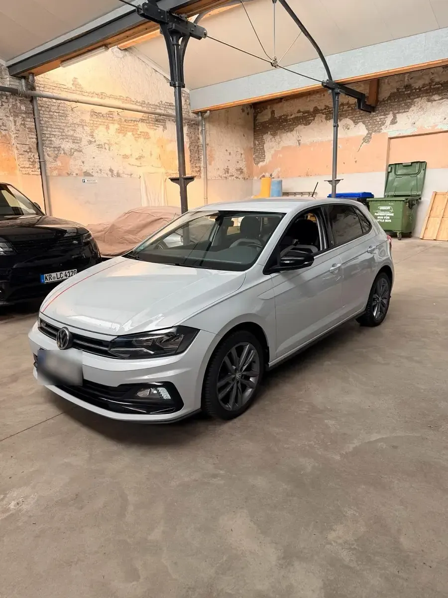 Gebraucht VW Polo Beats 95 PS (69 kW) 2018 Grau Kleinwagen