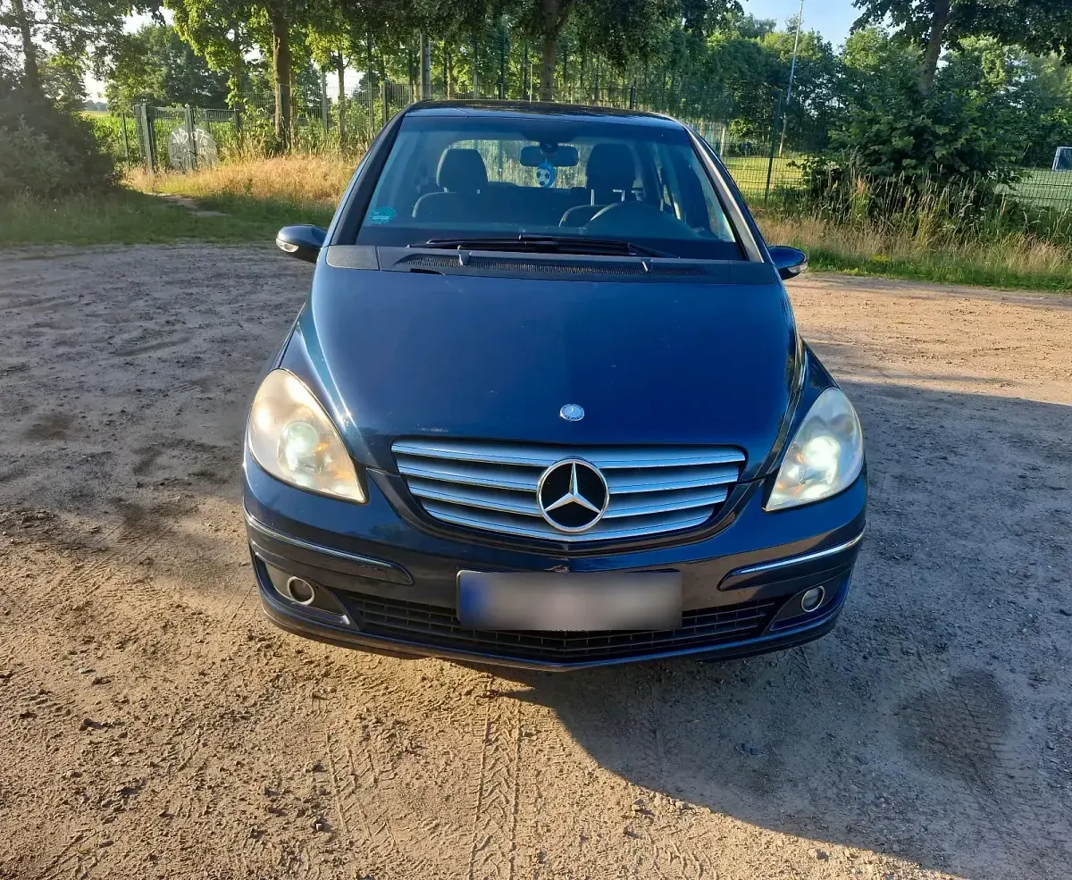 Gebraucht Mercedes B150 95 PS (69 kW) 2007 Blau Van / Kleinbus