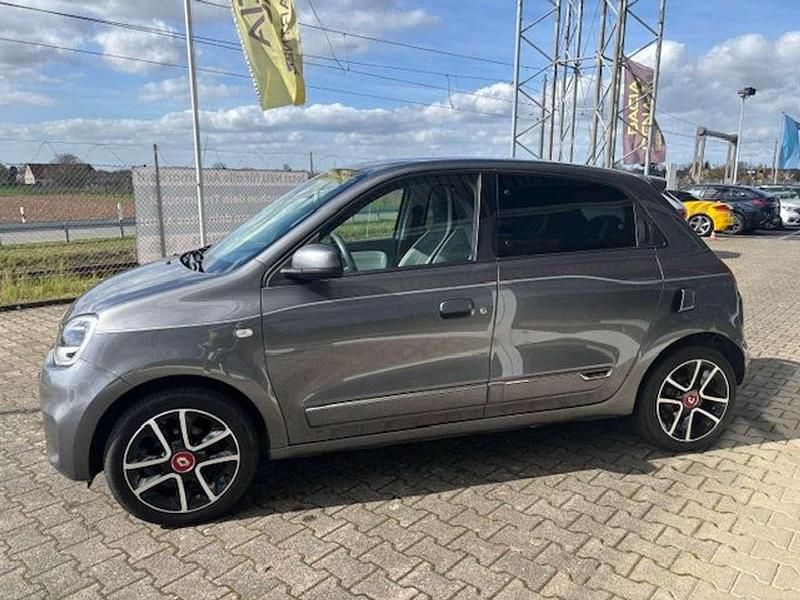 Gebraucht Renault Twingo Intens 65 PS (47 kW) 2021 Lunar grey Kleinwagen