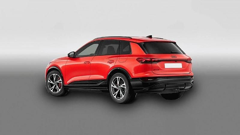 Gebraucht Audi SQ6 e-tron 359 kW (489 PS) 2024 Rot SUV