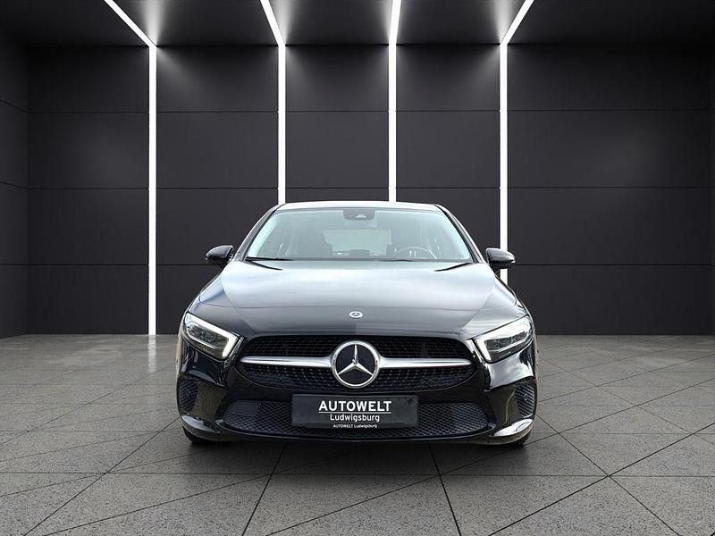 Gebraucht Mercedes A250 224 PS (164 kW) 2019 Schwarz Limousine