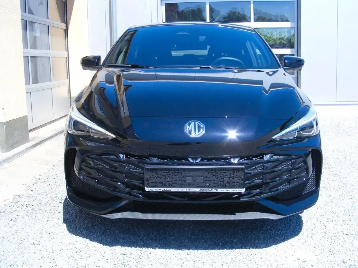 Gebraucht MG MG3 Luxury 102 PS (75 kW) 2024 Schwarz Kleinwagen
