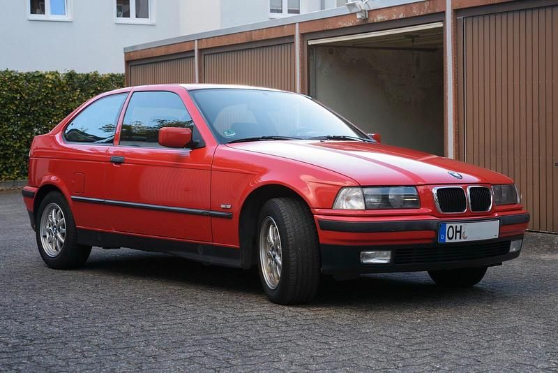 Rot Gebraucht 1997 BMW 316 Limousine | 3.150 € (Fairer Preis) - Bild 1/4