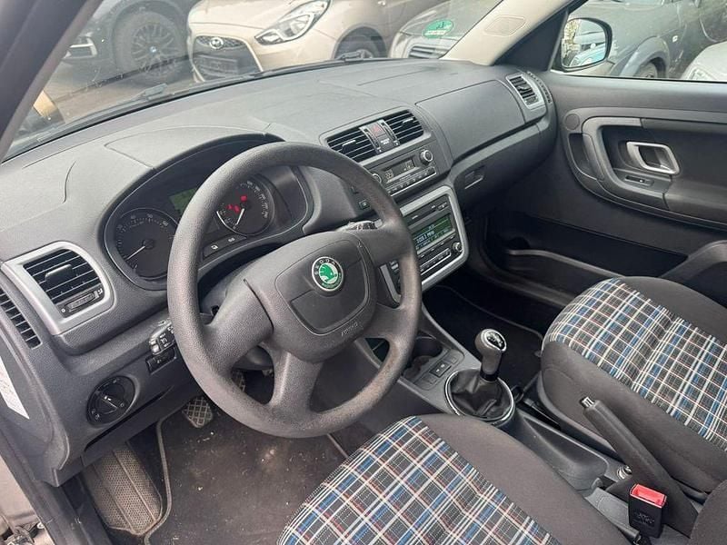 Gebraucht Skoda Roomster 86 PS (63 kW) 2012 Braun Van / Kleinbus