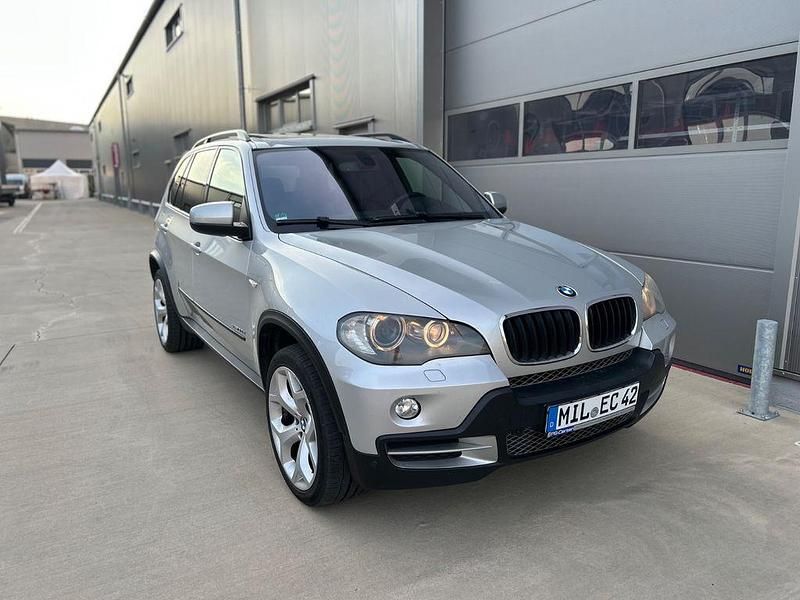 Silber Gebraucht 2009 BMW X5 Comfort Edition SUV | 13.299 € (Fairer Preis) - Bild 1/4