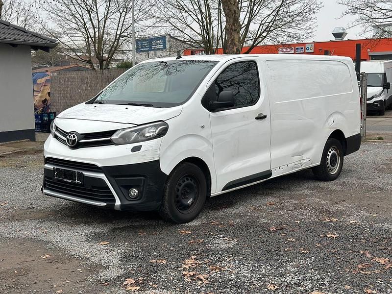Weiß Gebraucht 2021 Toyota Proace Van / Kleinbus | 10.490 € (Superpreis) - Bild 1/4