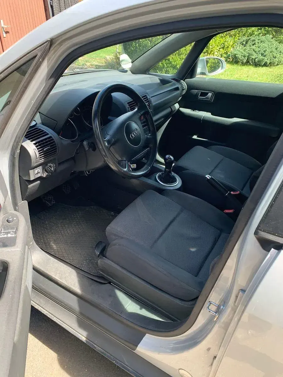 Occasion Audi A2 75 ch (55 kW) 2002 Argent Citadine