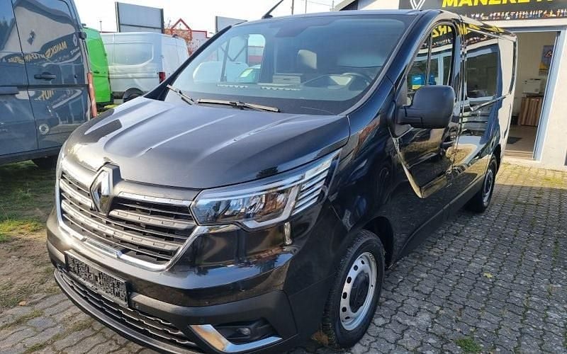 Schwarz Gebraucht 2023 Renault Trafic Komfort Van / Kleinbus | 25.990 € (Guter Preis) - Bild 1/4
