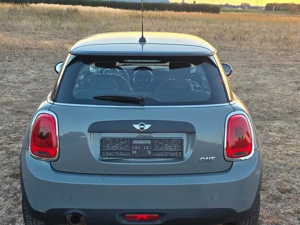 Gebraucht Mini ONE 102 PS (75 kW) 2018 Beige Kleinwagen