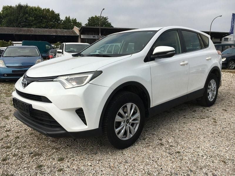 Gebraucht Toyota RAV4 Basis 152 PS (111 kW) 2017 Weiß SUV