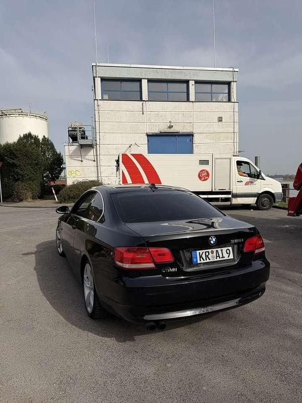 Gebraucht BMW 325 218 PS (160 kW) 2008 Schwarz Coupé