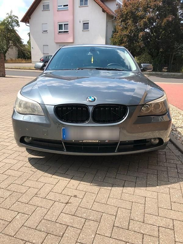 Grau Gebraucht 2004 BMW 520 Limousine | 7.000 € (Teuer) - Bild 1/1