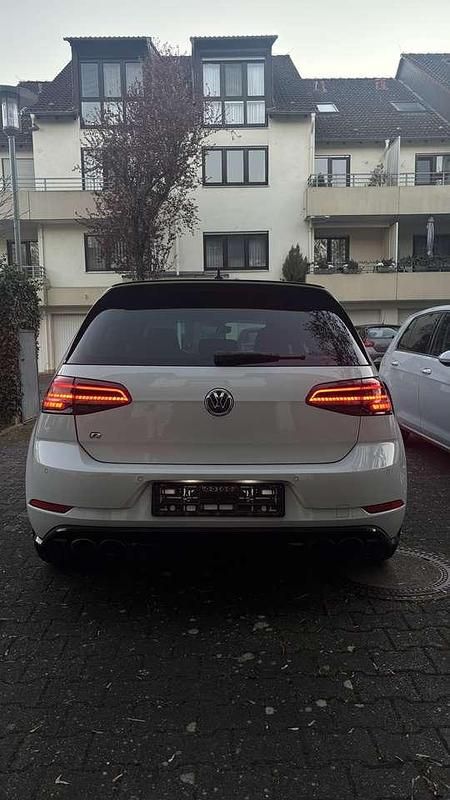 Gebraucht VW Golf VII R 421 PS (309 kW) 2018 Weiß Kombi