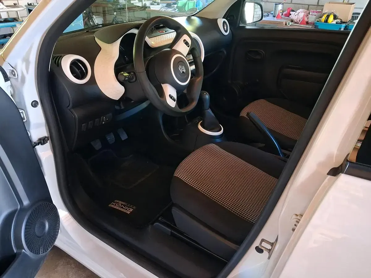Gebraucht Renault Twingo Life 69 PS (50 kW) 2019 Weiß Kleinwagen