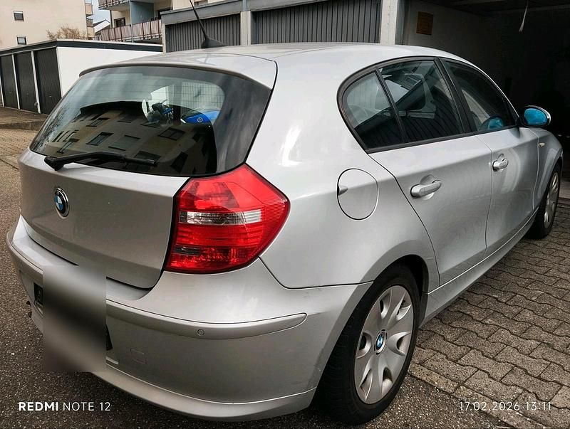 Gebraucht BMW 116 122 PS (89 kW) 2009 Grau Kleinwagen