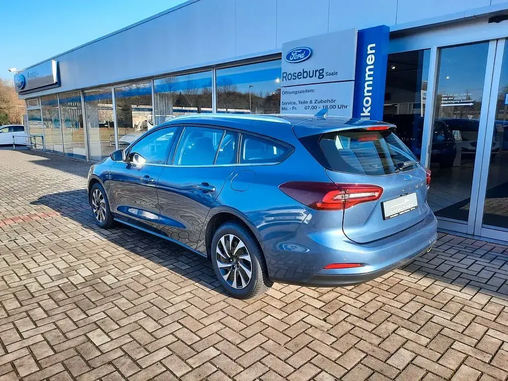 Gebraucht Ford Focus Titanium 155 PS (114 kW) 2023 Blau Limousine