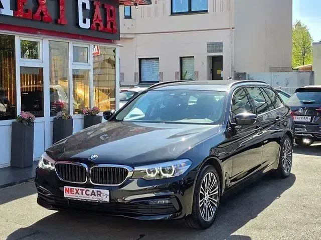 Gebraucht BMW 520 Sport Line 190 PS (139 kW) 2019 Schwarz Kombi