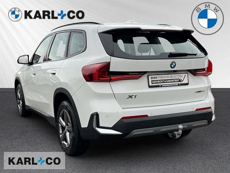Gebraucht BMW X1 Shadowline 136 PS (100 kW) 2024 Alpinweiss iii SUV