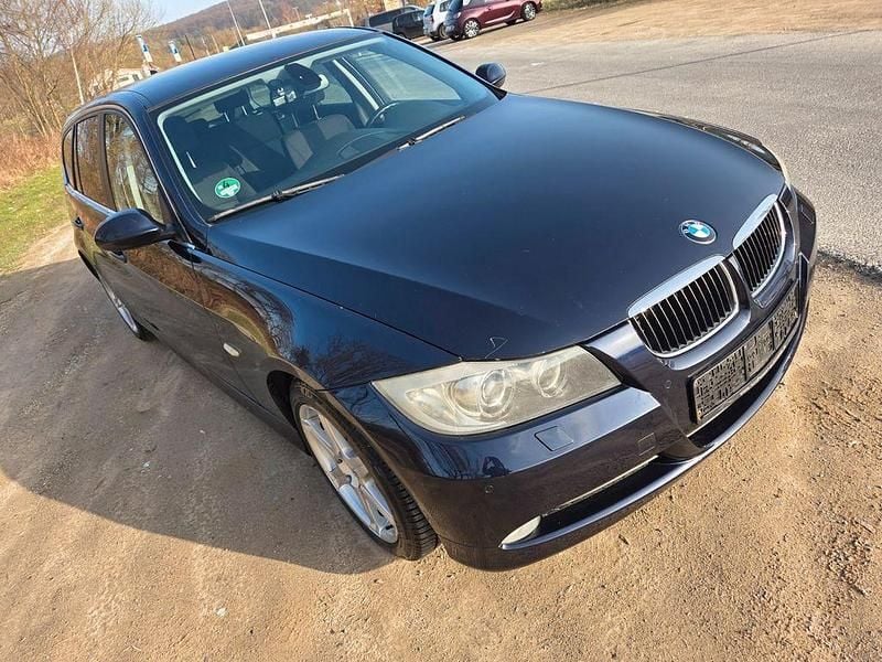 Gebraucht BMW 325 Performance 197 PS (144 kW) 2007 Blau Kombi