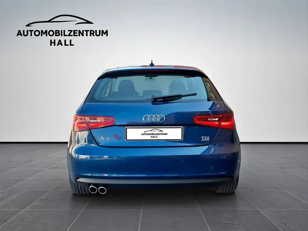 Gebraucht Audi A3 Ambition 150 PS (110 kW) 2013 Blau Limousine