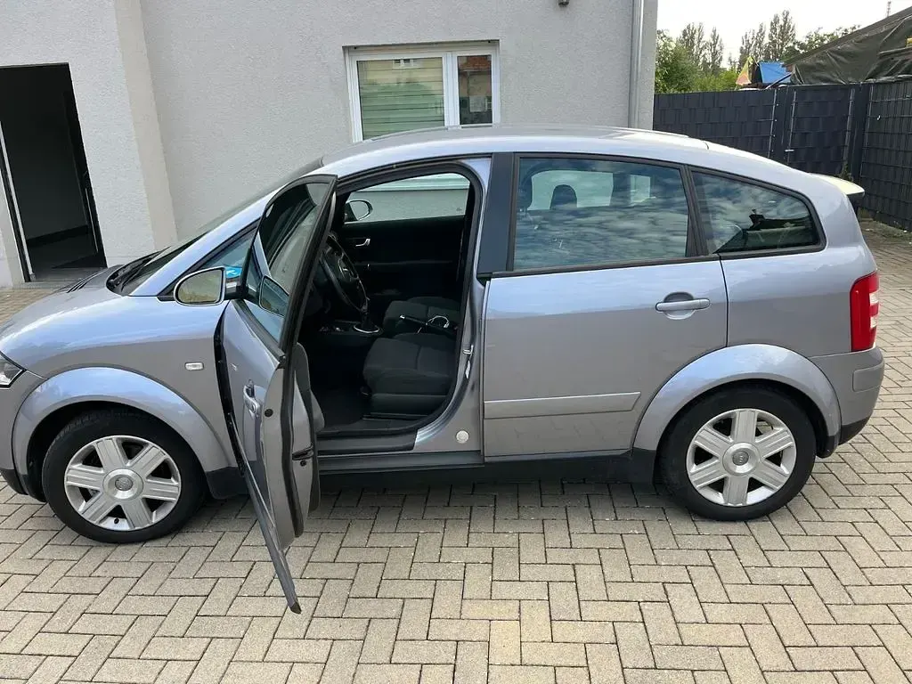Gebraucht Audi A2 75 PS (55 kW) 2005 Grau Kleinwagen