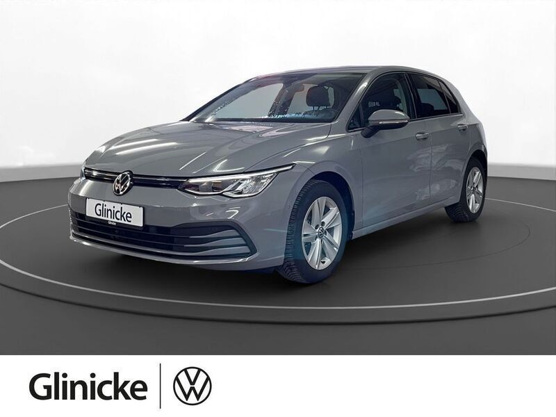 Grau (mondsteingrau) Gebraucht 2020 VW Golf VIII Life Limousine | 18.980 € (Fairer Preis) - Bild 1/4