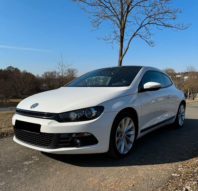 Gebraucht VW Scirocco 160 PS (117 kW) 2009 Weiß Coupé