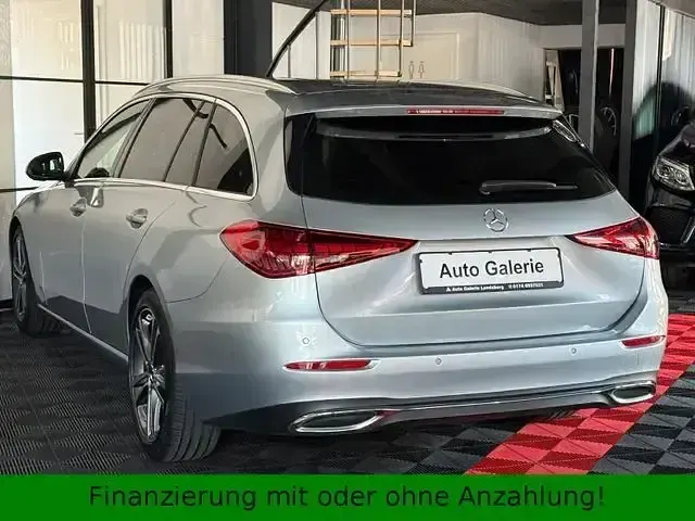 Gebraucht Mercedes C300 Avantgarde 258 PS (189 kW) 2022 Silber Limousine