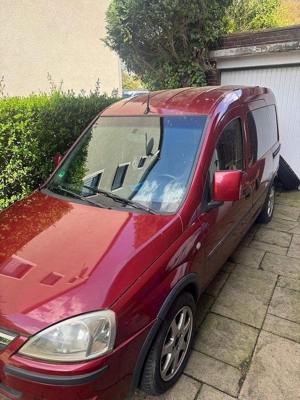 Usata Opel Combo 2006 Rosso Monovolume