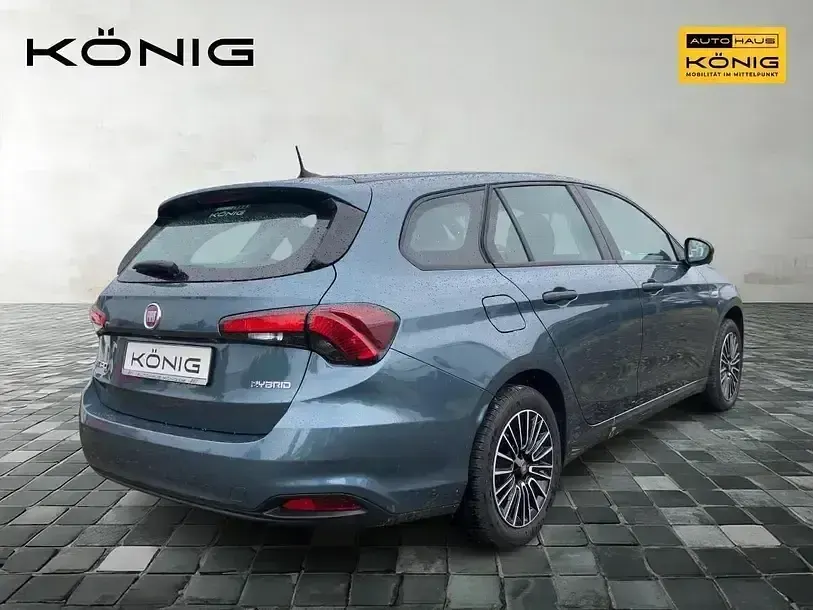 Usado Fiat Tipo Basis 131 CV (96 kW) 2023 Azul Berlina