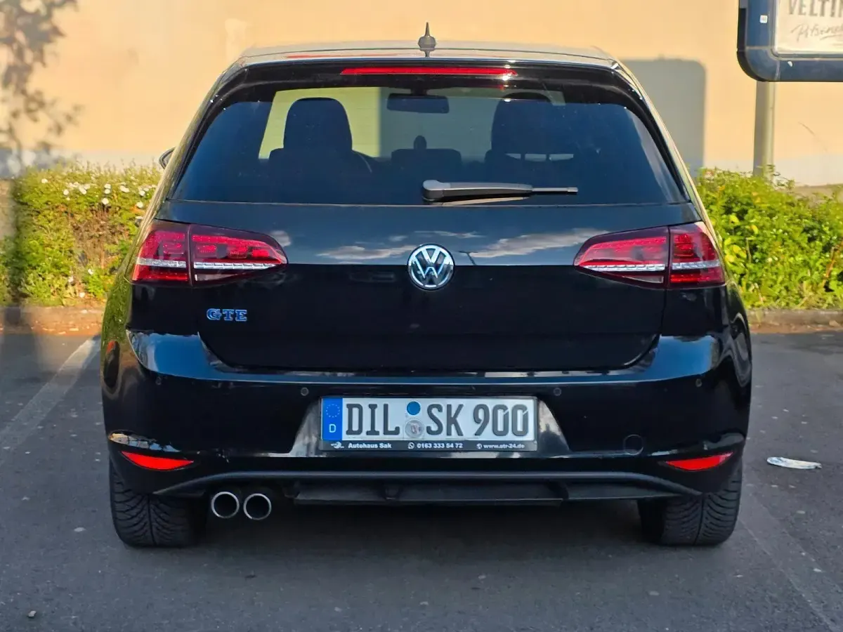 Gebraucht VW Golf VII GTE 200 PS (147 kW) 2015 Schwarz Kleinwagen
