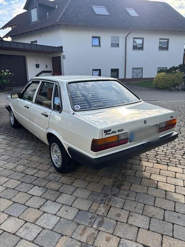 Second-hand Audi 80 75 CP (55 kW) 1983 Alb Berlinǎ