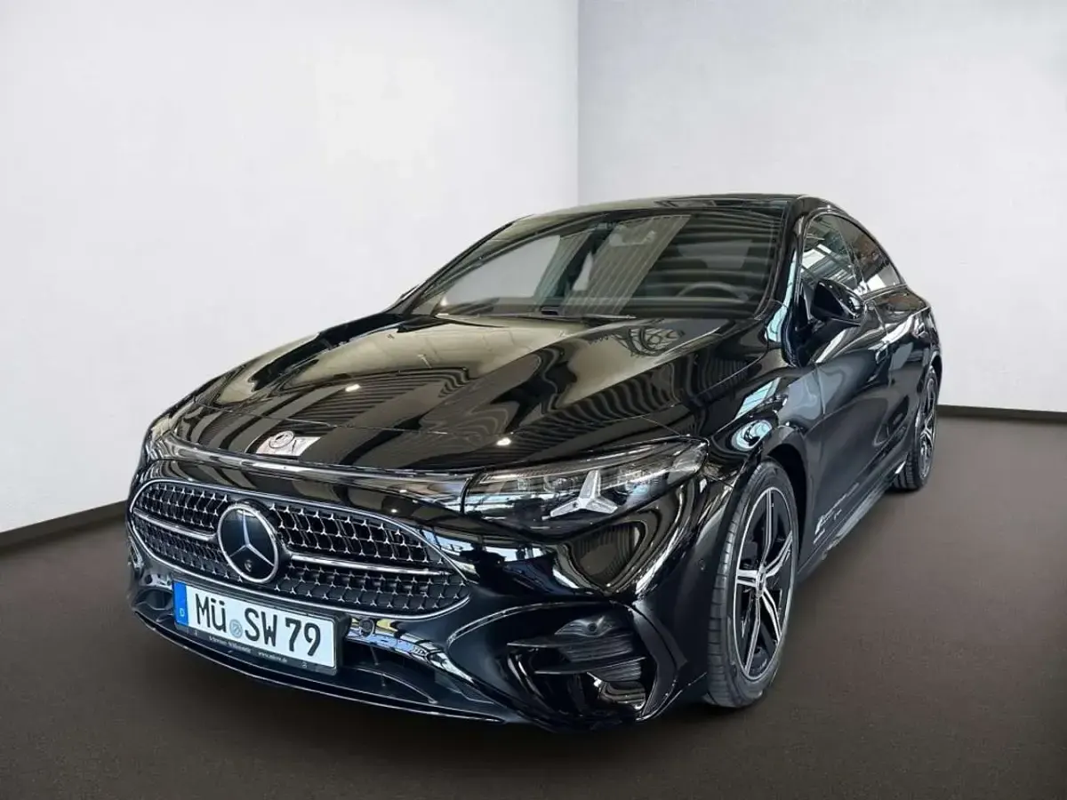 Gebraucht Mercedes CLA200 AMG 163 PS (119 kW) 2026 Unilack nachtschwarz Coupé