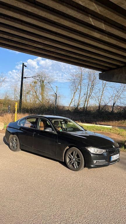 Gebraucht BMW 320 Luxury Line 184 PS (135 kW) 2012 Schwarz Limousine