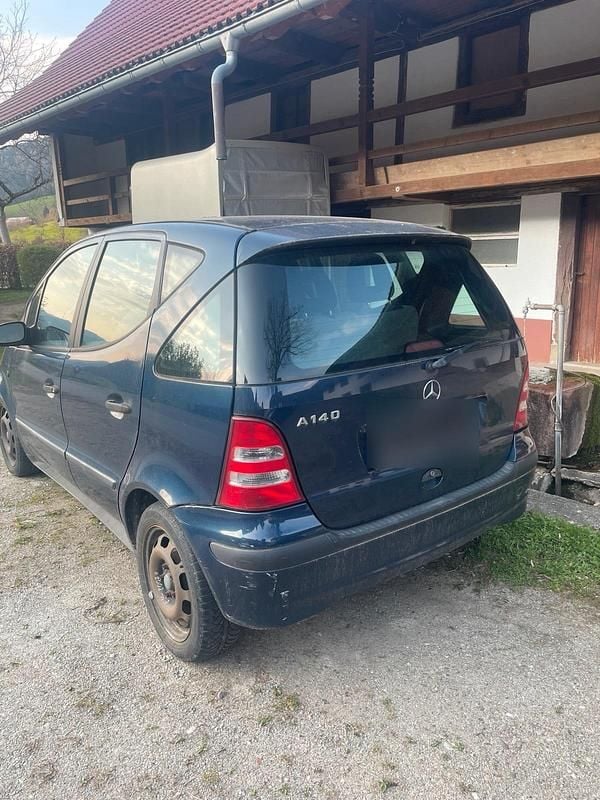 Gebraucht Mercedes A140 82 PS (60 kW) 2003 Blau Kleinwagen