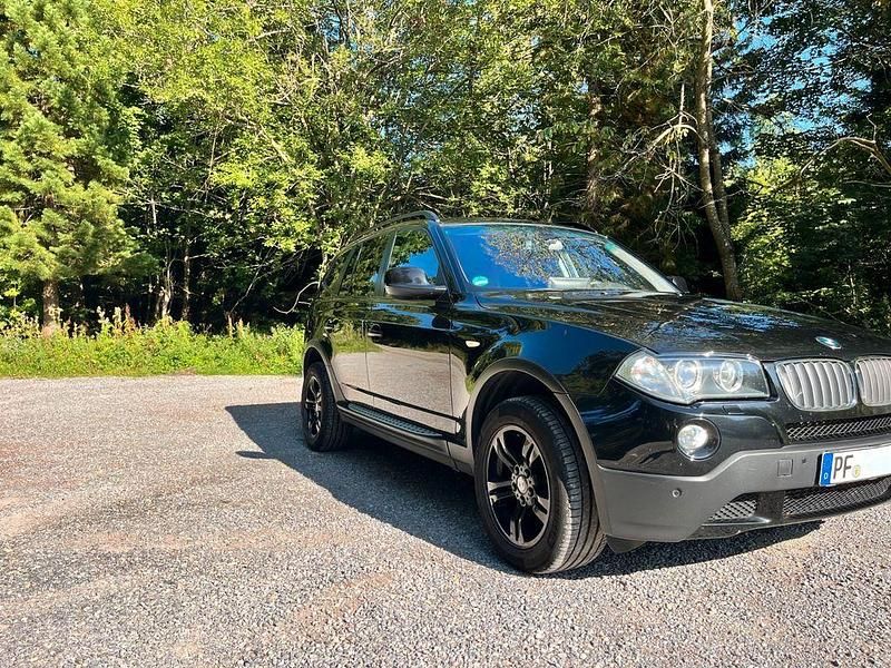 Schwarz Gebraucht 2010 BMW X3 Sport Line SUV | 10.800 € (Teuer) - Bild 1/4