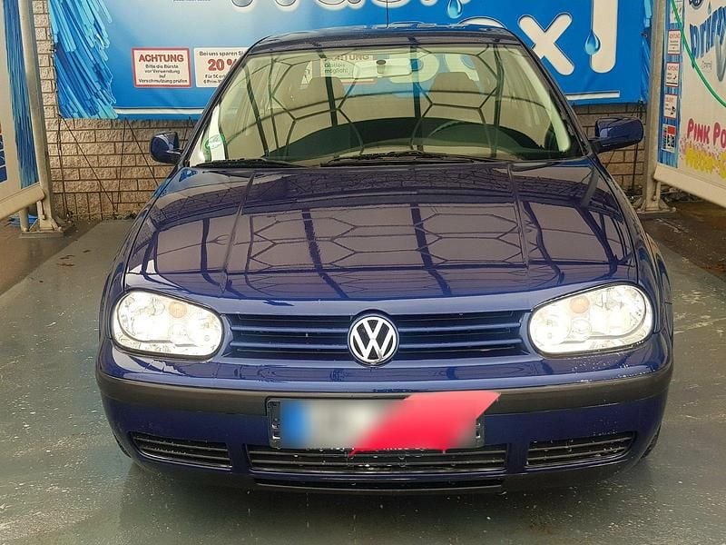 Gebraucht VW Golf IV 75 PS (55 kW) 2001 Blau Limousine