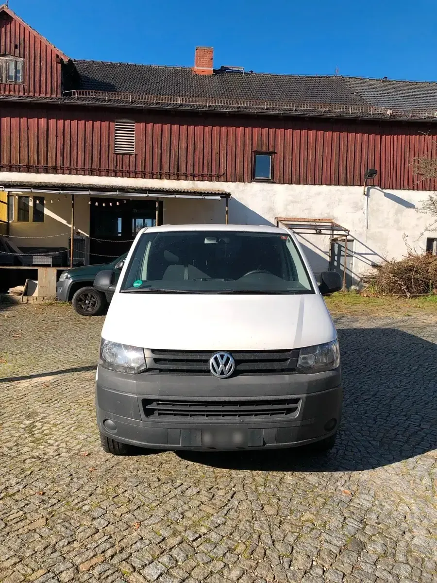 Gebraucht VW T5 102 PS (75 kW) 2014 Weiß Van