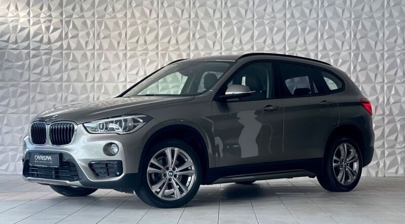 Silber Gebraucht 2017 BMW X1 Sport Line SUV | 17.100 € (Fairer Preis) - Bild 1/4