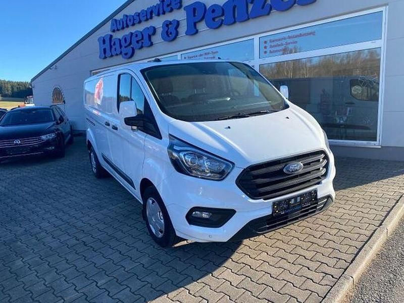 Gebraucht Ford Transit Custom 174 PS (127 kW) 2023 Weiß Van / Kleinbus