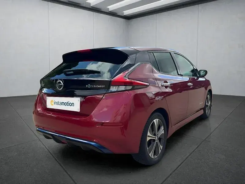 Gebraucht Nissan Leaf N-Connecta 110 kW (150 PS) 2020 Rot Kleinwagen