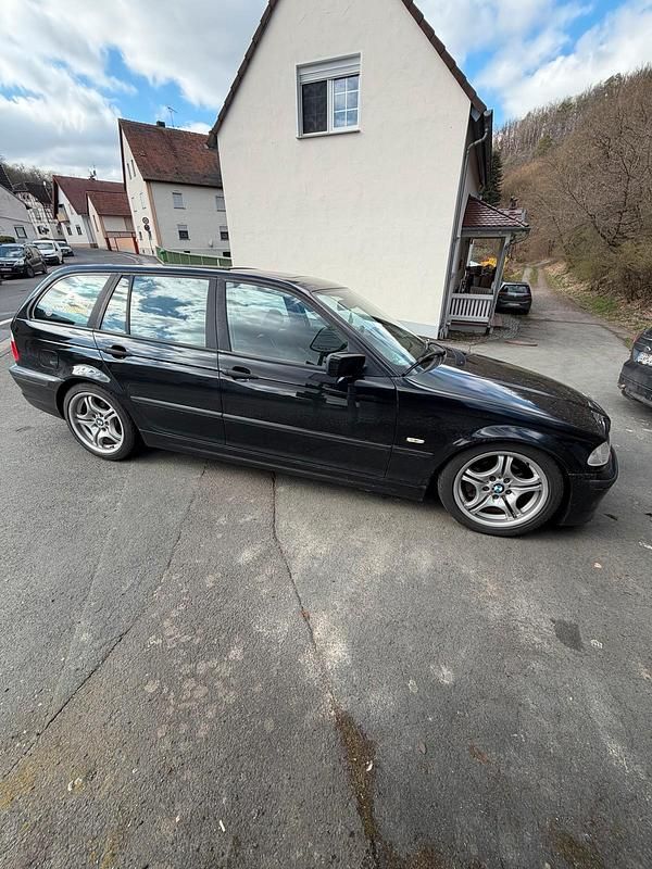 Gebraucht BMW 323 2001 Schwarz Kombi