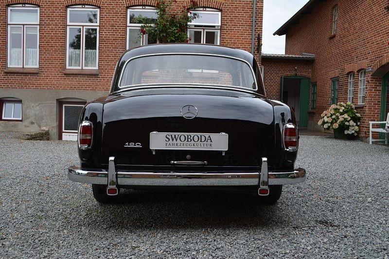 Gebraucht Mercedes 190 75 PS (55 kW) 1956 Schwarz Limousine