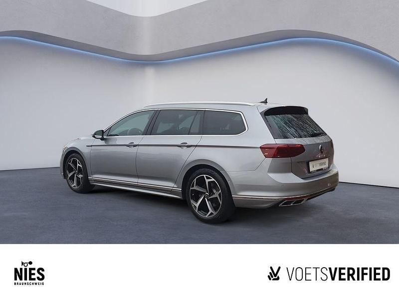 Gebraucht VW Passat Elegance 190 PS (139 kW) 2022 Silber Limousine