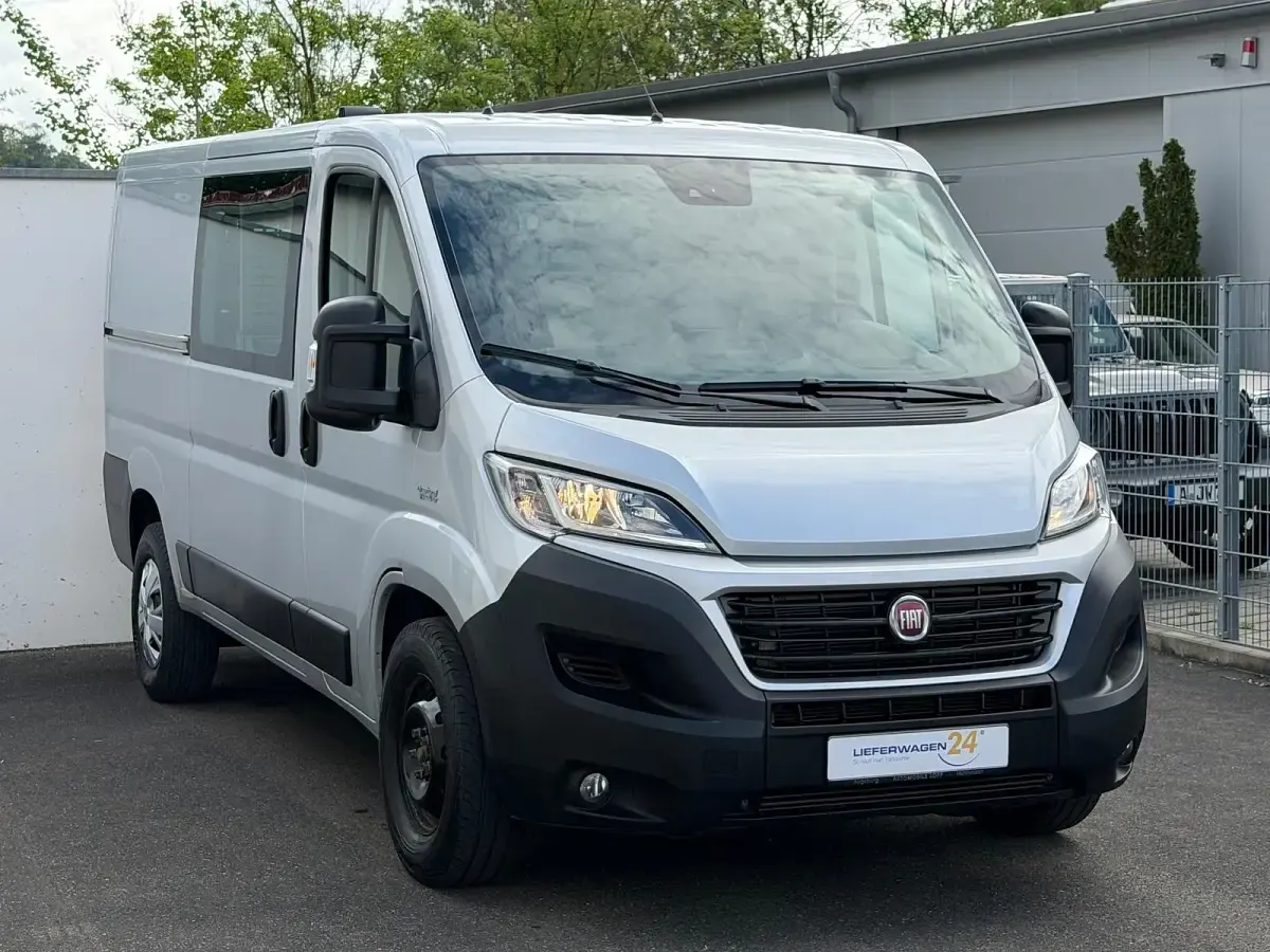 Gebraucht Fiat Ducato 136 PS (100 kW) 2019 Colore esterno (aluminium grau (metallic)) Van