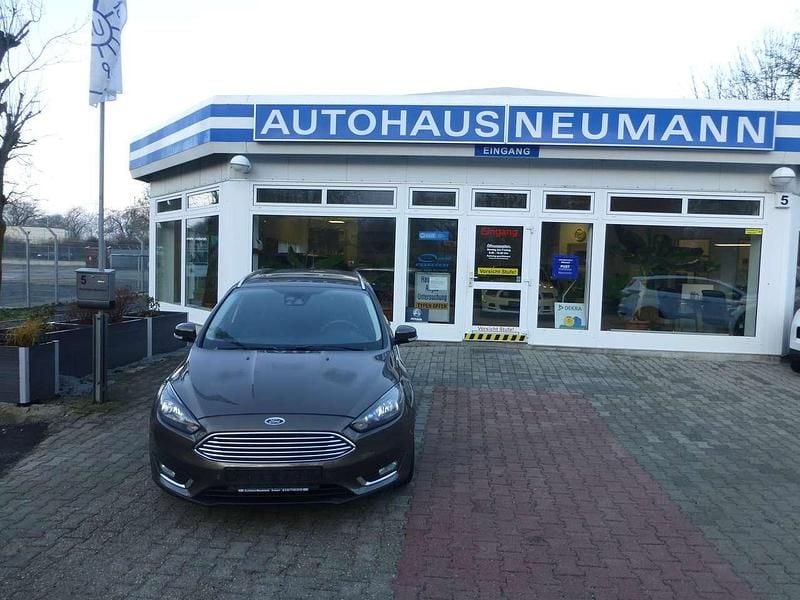 Toffeebraun metallic Gebraucht 2018 Ford Focus Titanium Kombi | 7.750 € (Guter Preis) - Bild 1/4