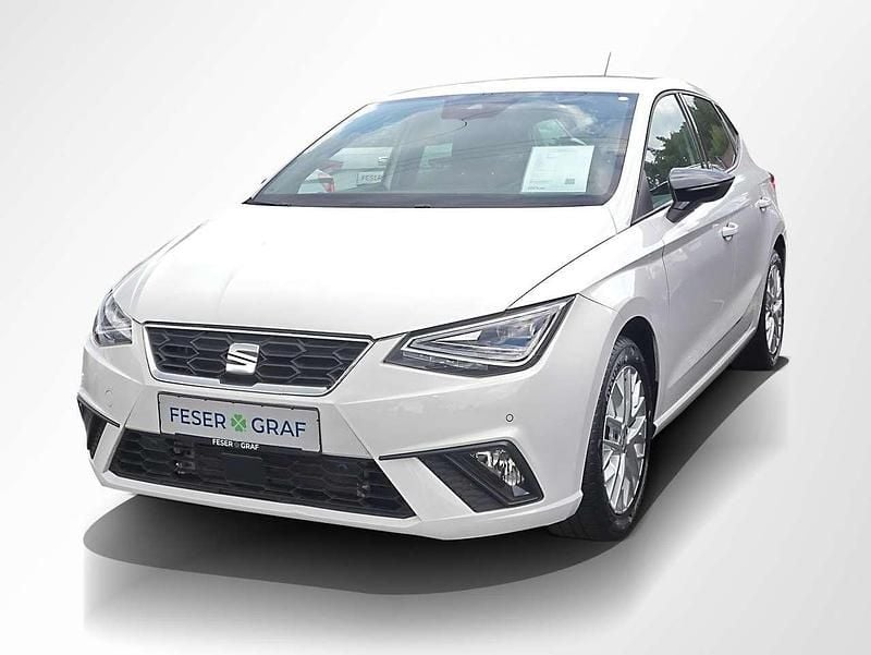 Weiss Gebraucht 2024 Seat Ibiza FR Limousine | 17.908 € (Guter Preis) - Bild 1/4