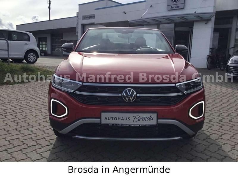 Gebraucht VW T-Roc Cabriolet Style 150 PS (110 kW) 2024 Kings red metallic Cabrio